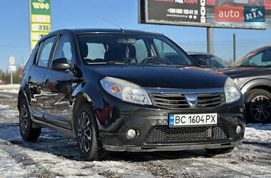 Хетчбек Dacia Sandero 2012 в Львові