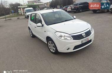 Хетчбек Dacia Sandero 2010 в Львові