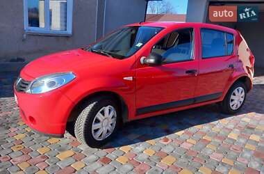 Хетчбек Dacia Sandero 2012 в Тернополі