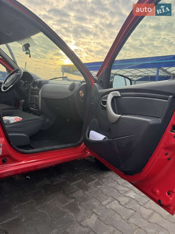 Хэтчбек Dacia Sandero 2009 в Киеве