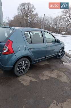 Хетчбек Dacia Sandero 2011 в Сумах