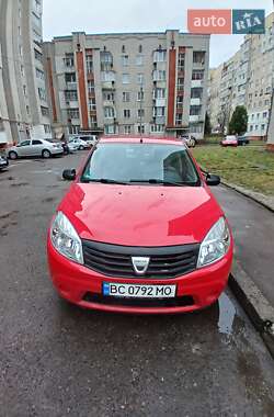 Хэтчбек Dacia Sandero 2009 в 