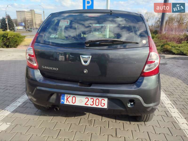 Хэтчбек Dacia Sandero 2012 в Черкассах