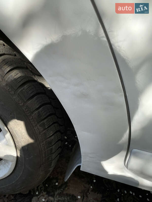 Хэтчбек Dacia Sandero 2010 в Днепре