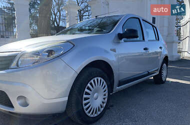 Хетчбек Dacia Sandero 2008 в Вишнівці