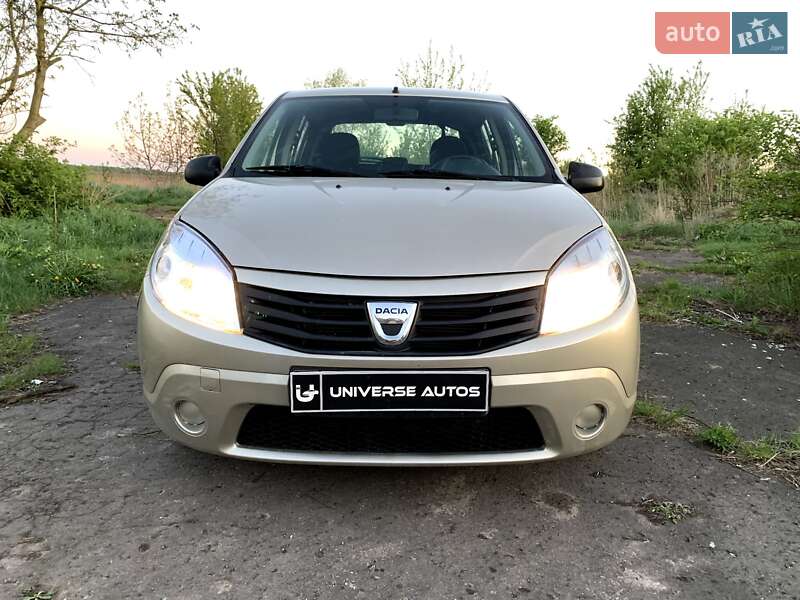 Dacia Sandero 2012