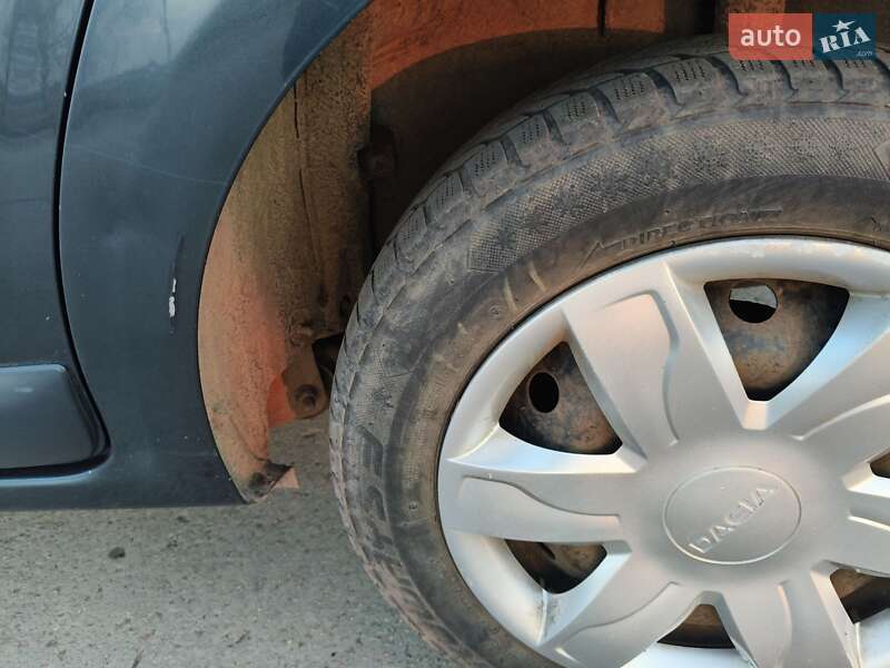 Хэтчбек Dacia Sandero 2009 в Сумах