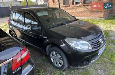 Хетчбек Dacia Sandero 2011 в Камені-Каширському