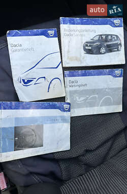 Хетчбек Dacia Sandero 2009 в 