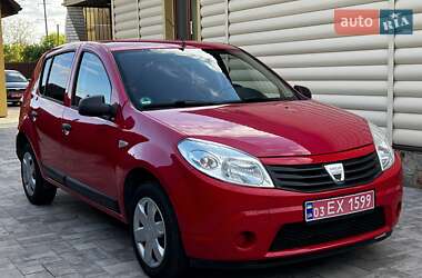 Хэтчбек Dacia Sandero 2009 в Сарнах