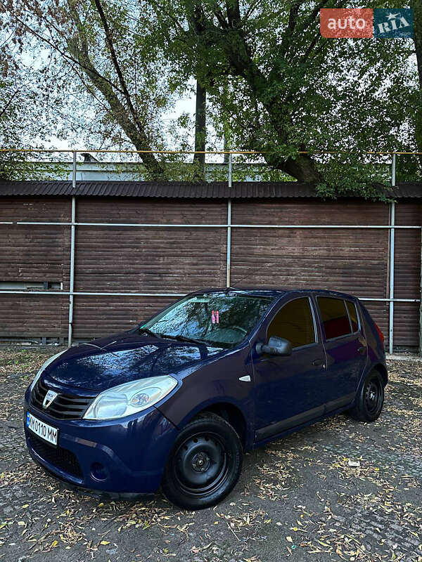 Dacia Sandero 2010