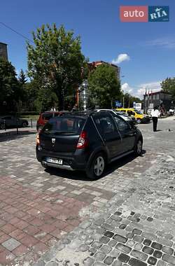 Хетчбек Dacia Sandero 2010 в 