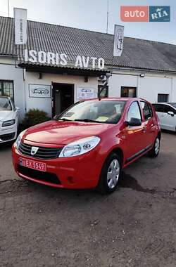 Хетчбек Dacia Sandero 2009 в Чернігові