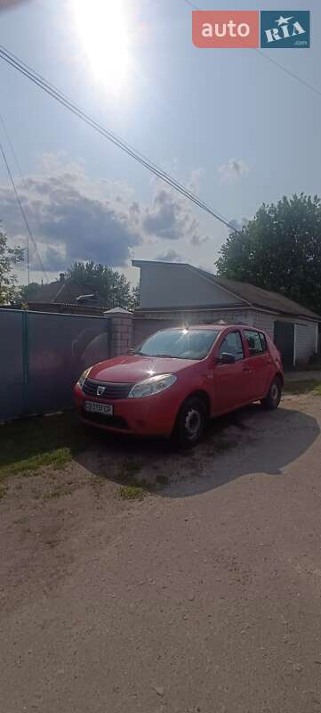 Хетчбек Dacia Sandero 2010 в Ніжині