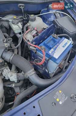 Хэтчбек Dacia Sandero 2009 в 