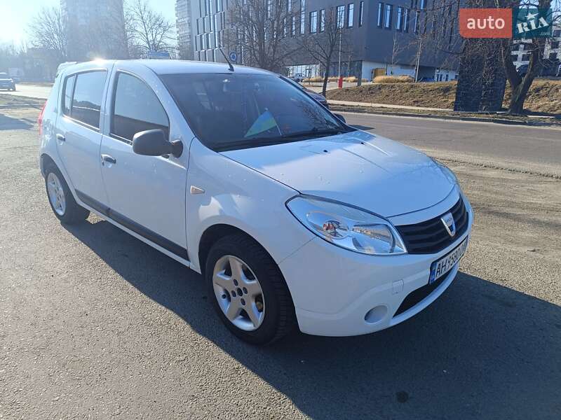 Dacia Sandero 2009