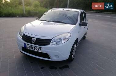 Хэтчбек Dacia Sandero 2009 в Тернополе