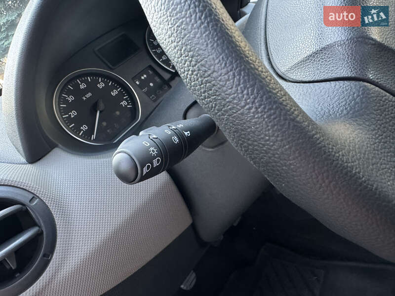 Хэтчбек Dacia Sandero 2010 в Умани