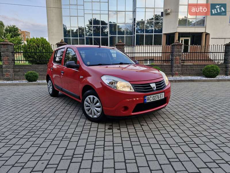 Хэтчбек Dacia Sandero 2008 в Ровно фото 2 Хэтчбек Dacia Sandero 2008 в Ровно