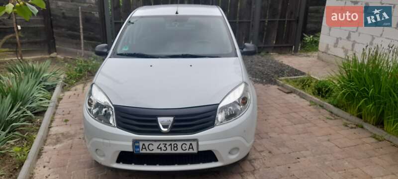 Хетчбек Dacia Sandero 2011 в Луцьку