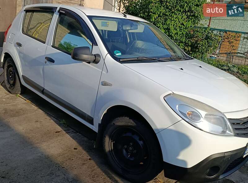 Dacia Sandero 2009