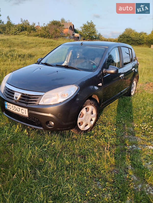Dacia Sandero 2008