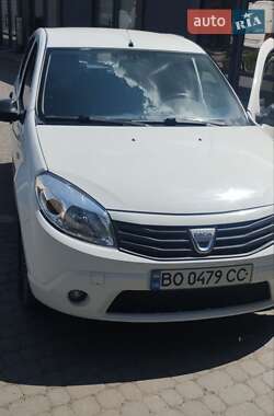 Хетчбек Dacia Sandero 2011 в Тернополі