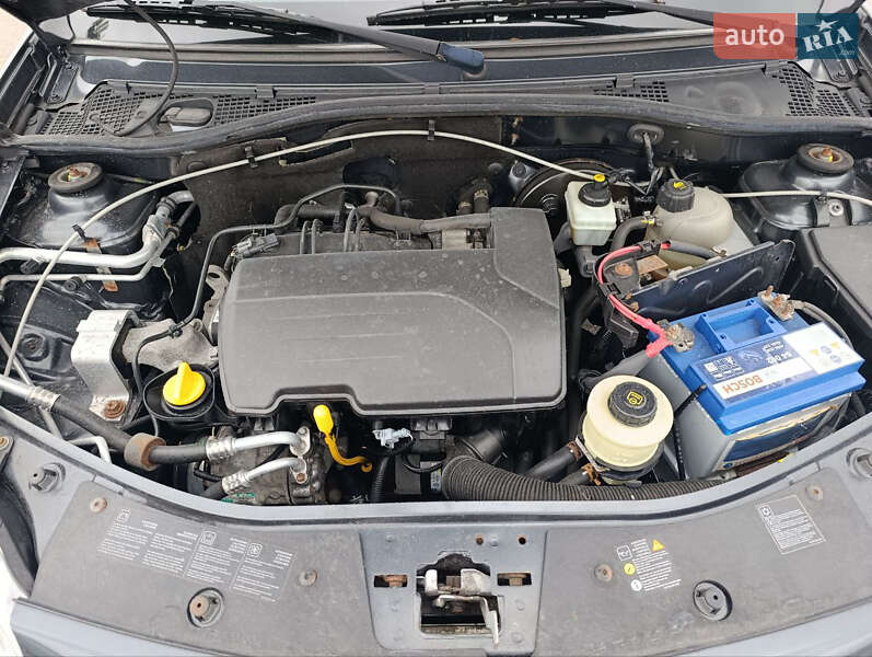 Хэтчбек Dacia Sandero 2009 в Виннице