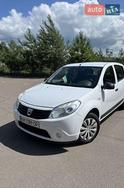 Хетчбек Dacia Sandero 2011 в Сумах