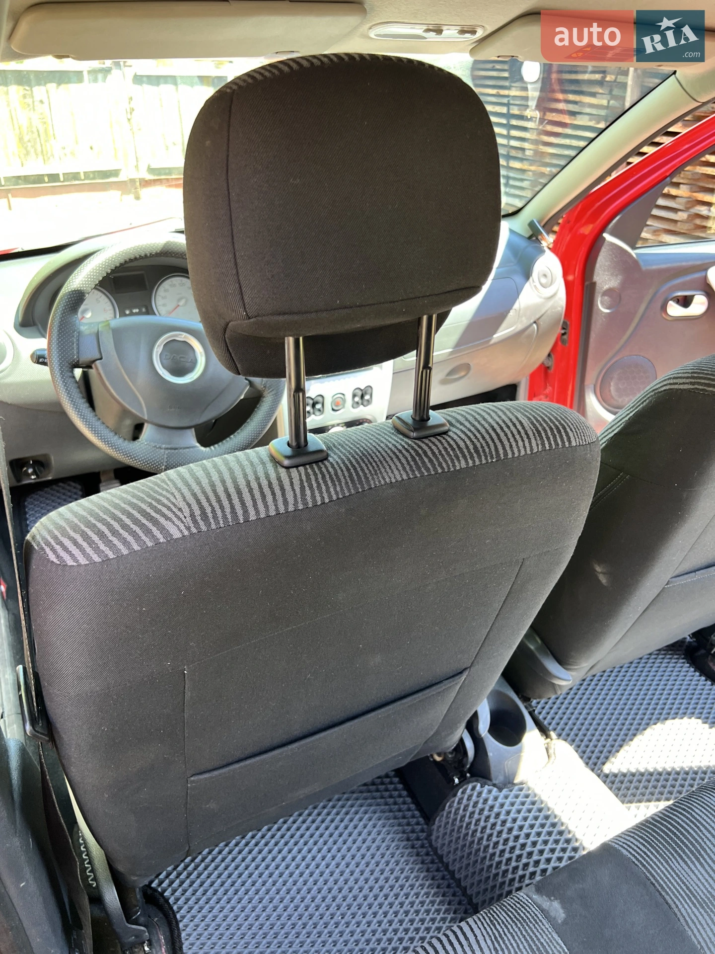 2010 Dacia Sandero - мініатюра 8