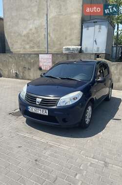Хэтчбек Dacia Sandero 2009 в Черновцах
