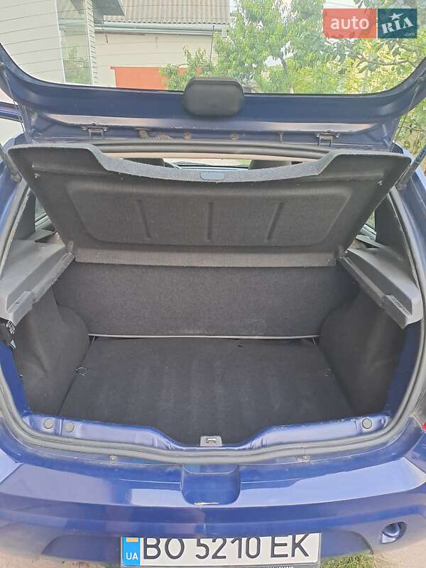 Хэтчбек Dacia Sandero 2009 в Тернополе