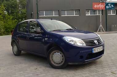 Хетчбек Dacia Sandero 2009 в Тернополі