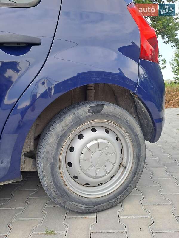 Хэтчбек Dacia Sandero 2009 в Тернополе