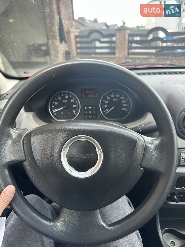 Хэтчбек Dacia Sandero 2010 в Тернополе