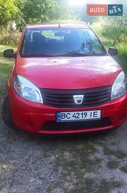 Хэтчбек Dacia Sandero 2009 в Щирце