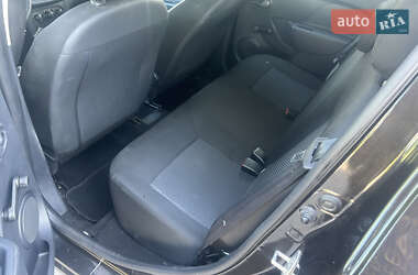 Хэтчбек Dacia Sandero 2015 в 