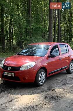 Хэтчбек Dacia Sandero 2009 в Кременце