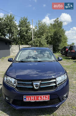 Хэтчбек Dacia Sandero 2015 в 