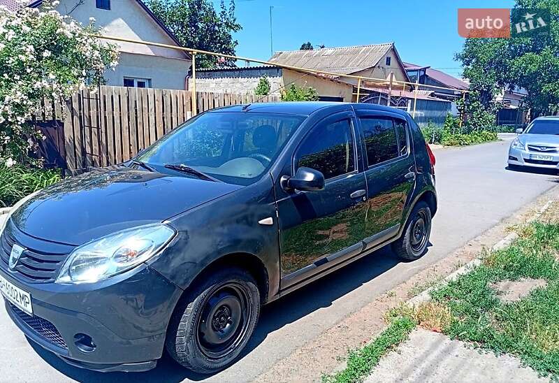 Хетчбек Dacia Sandero 2008 в Одесі