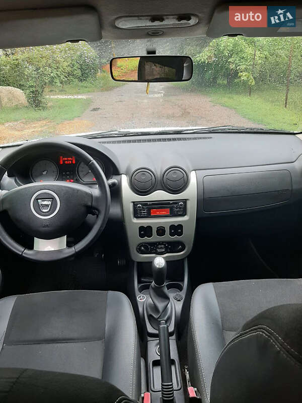 Хэтчбек Dacia Sandero 2012 в Харькове