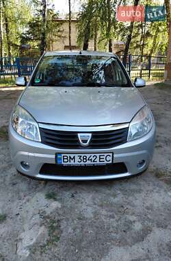Хетчбек Dacia Sandero 2008 в Охтирці