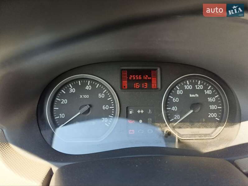 Хетчбек Dacia Sandero 2009 в Тернополі
