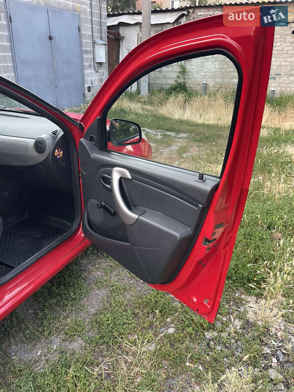 Хетчбек Dacia Sandero 2009 в Знам'янці