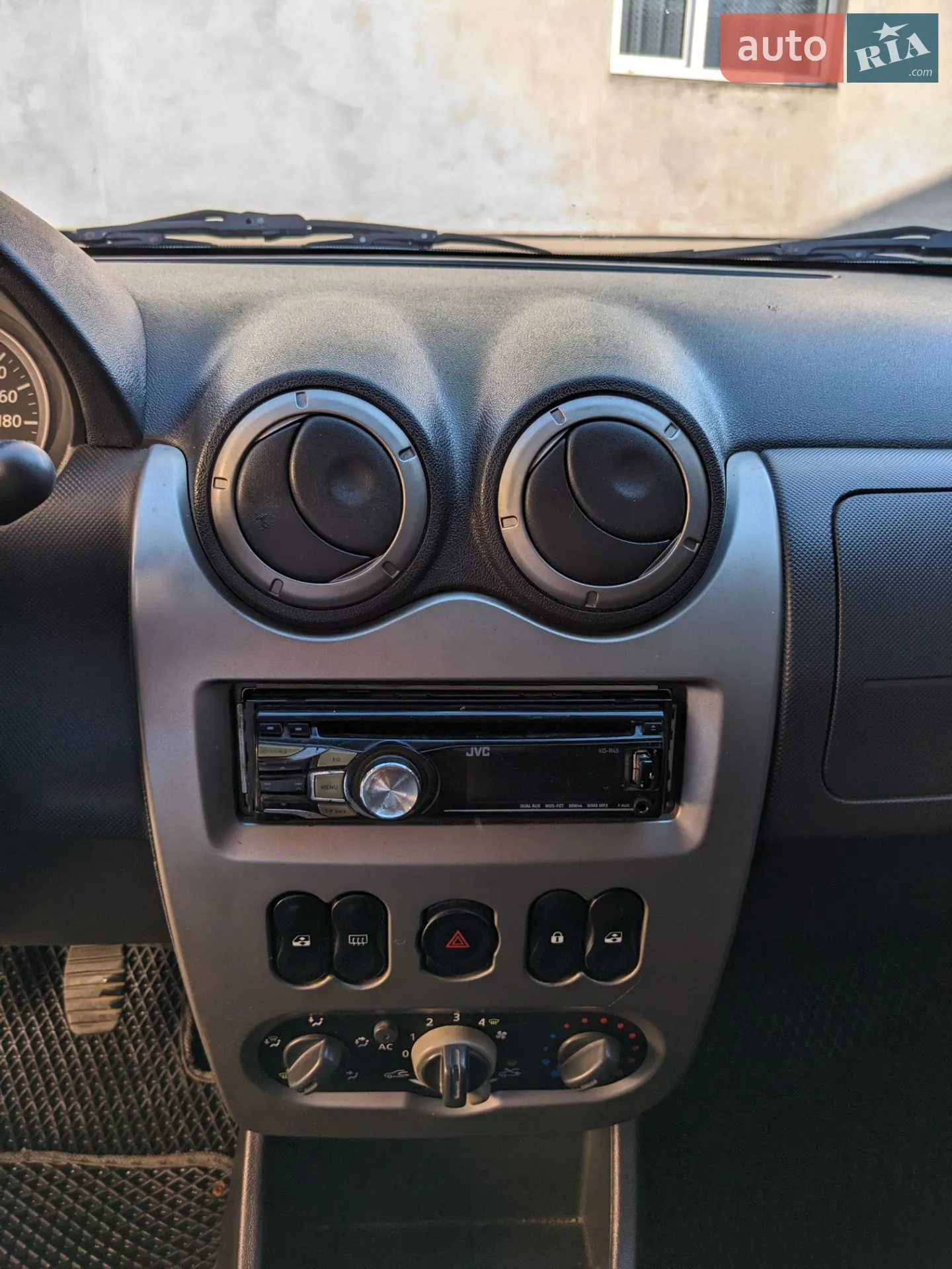 2010 Dacia Sandero - мініатюра 4