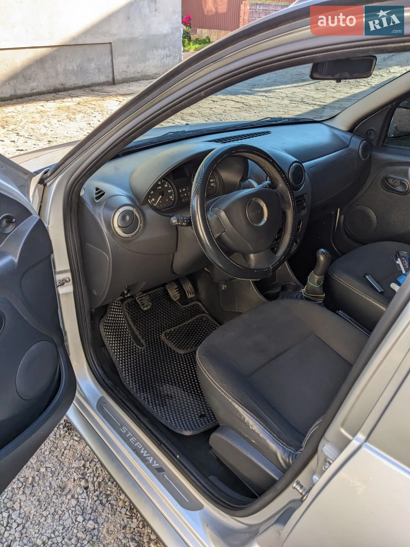 2010 Dacia Sandero - мініатюра 9
