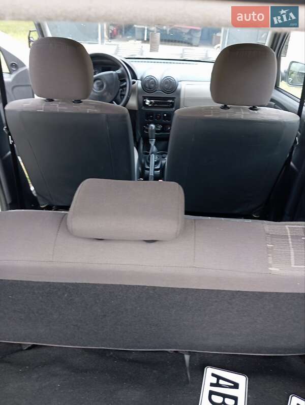 Хэтчбек Dacia Sandero 2009 в Бершади