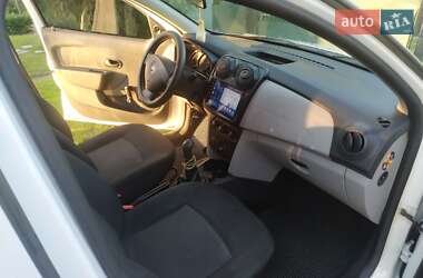 Хэтчбек Dacia Sandero 2013 в Хмельницком