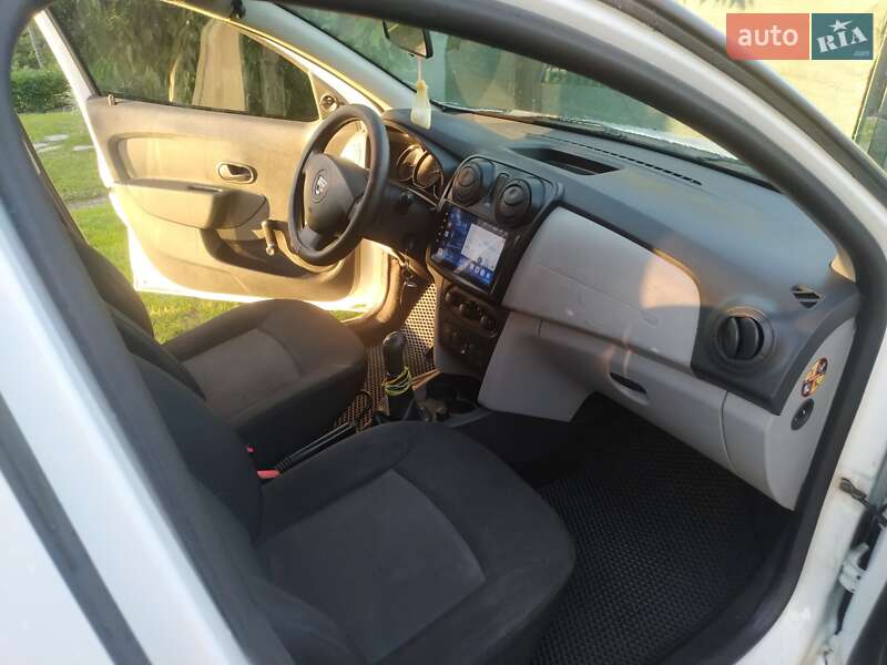 Хетчбек Dacia Sandero 2013 в Хмельницькому