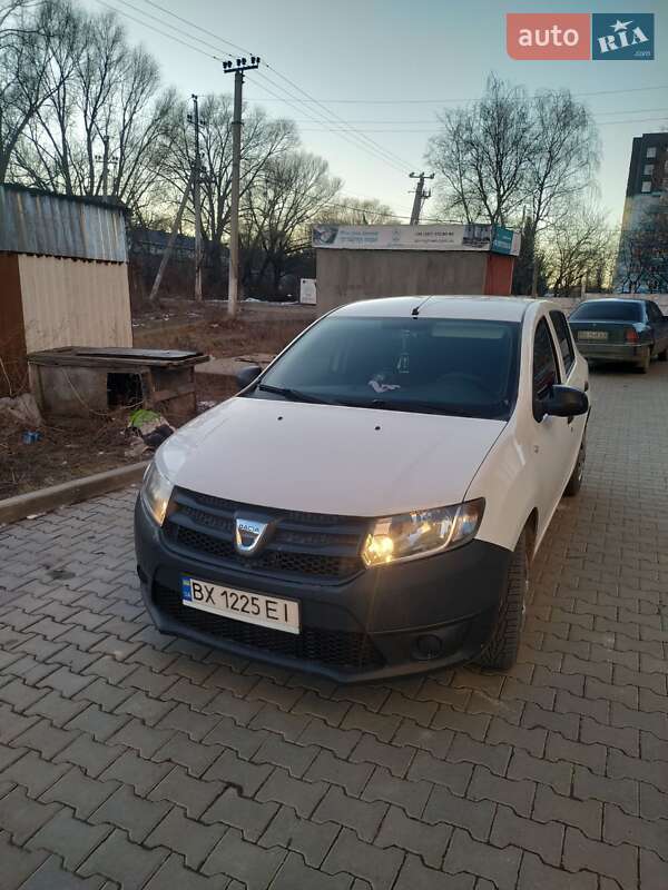 Dacia Sandero 2013